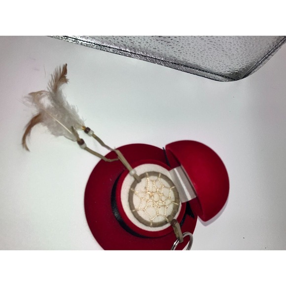 VINTAGE ST LABRE INDIANS DREAM CATCHER WEB FEATHERS BEADED 8.5" KEYCHAIN! - Picture 6 of 11
